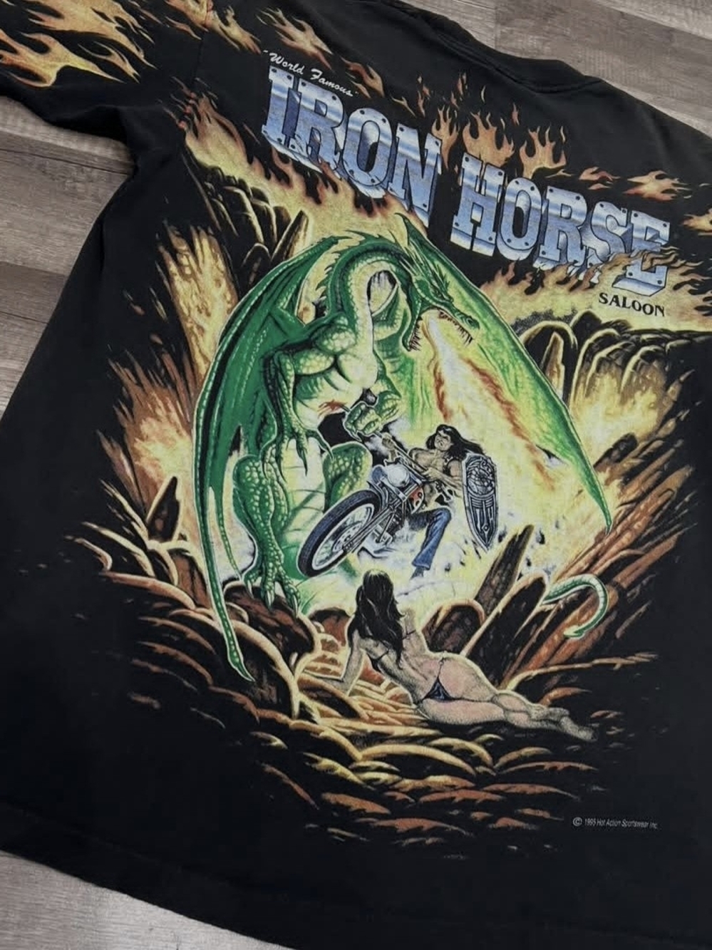 Grail 1995 Iron Horse Saloon T Shirt Dragon Flames Size L